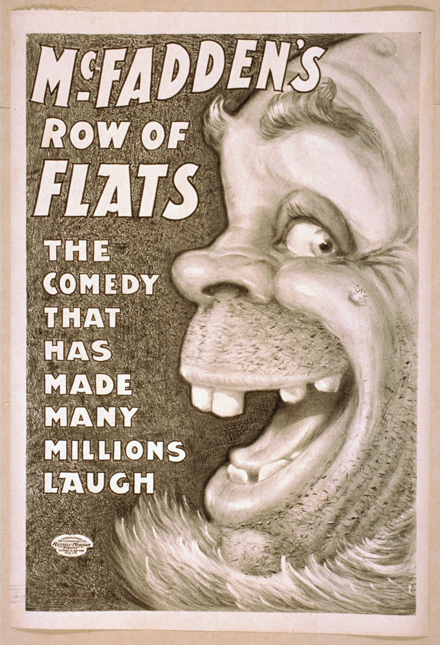 Plakat mit einem lachenden Menschen mit wilden Haaren, weiten Augen und einem strahlenden Lachen auf einem hellgelben Hintergrund, mit der Aufschrift "McFadden's Row of Flats: Die Kom├Âdie, die viele Millionen zum Lachen gebracht hat."