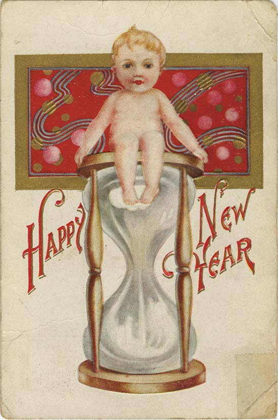 Altmodische Postkarte mit einem Baby auf einer Sanduhr, die mit 'Frohes neues Jahr' beschriftet ist.