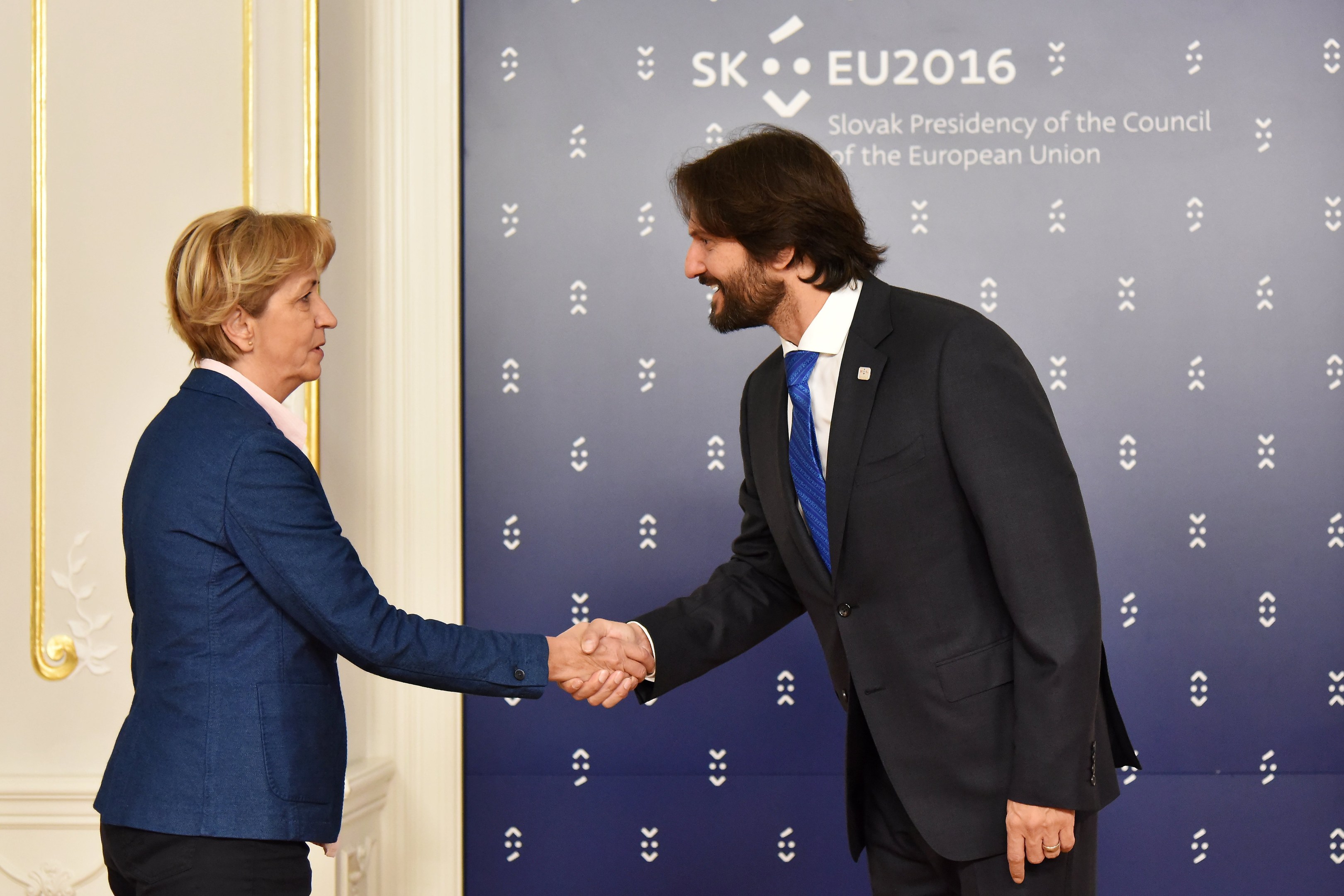 EU streitet über Schulden - Sondersummit im November im Gespräch