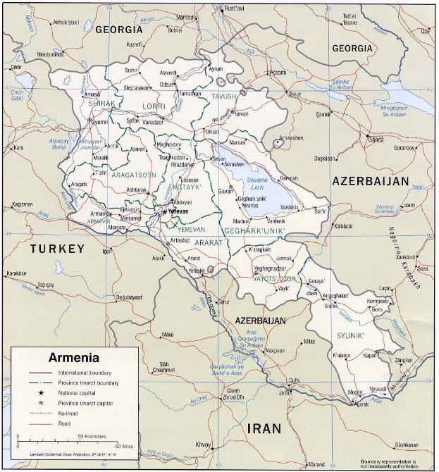 Ausführliche Landkartenposter von Armenien und Aserbaidschan, die Grenzen, Städte, geografische Merkmale und Landeshauptstädte sowie zusätzliche Texte zeigen.
